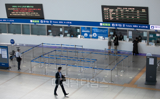 한산한 서울역 이슬기기자 9904sul@